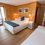 Hotel Signal